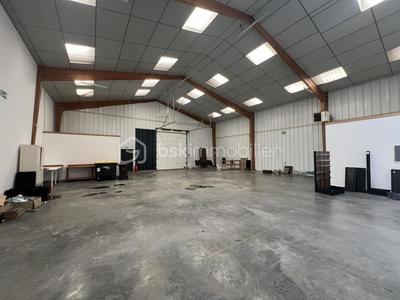 Entrepôt - 280 m² - 3 pièces