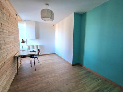 Maison - 280 m² - 9 pièces