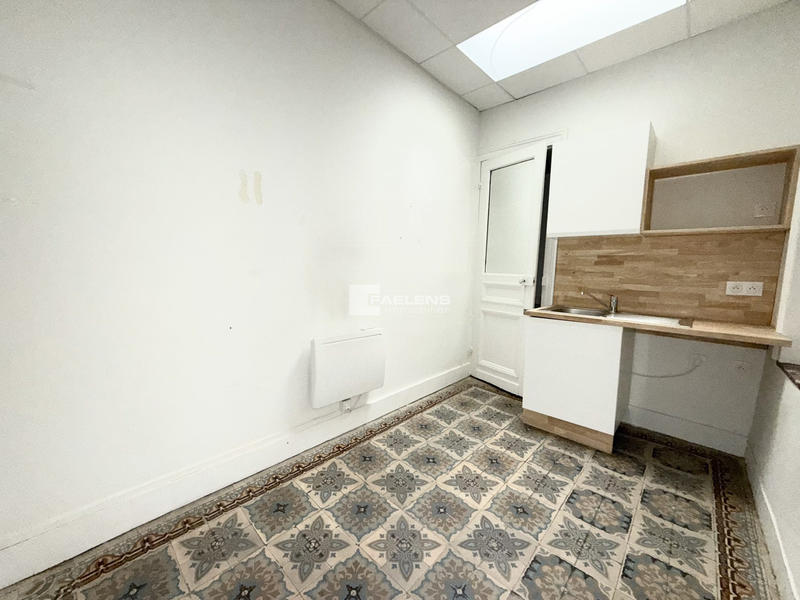 Local commercial - 64 m²