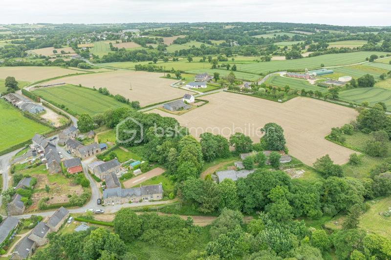 Maison en pierre - 215 m² - 11 pièces