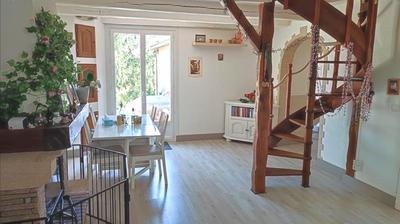Maison - 80 m² - 4 pièces