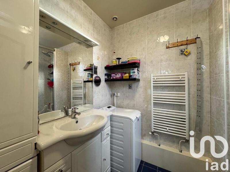 Maison - 203 m² - 10 pièces