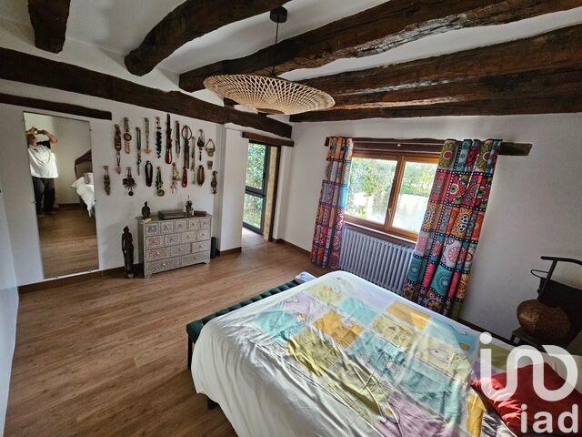 Maison - 282 m² - 8 pièces