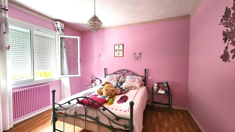 Maison - 230 m² - 6 pièces