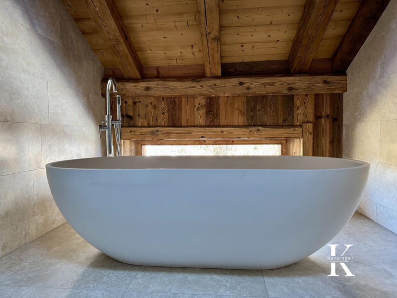 Châlet - 476 m² - 8 pièces