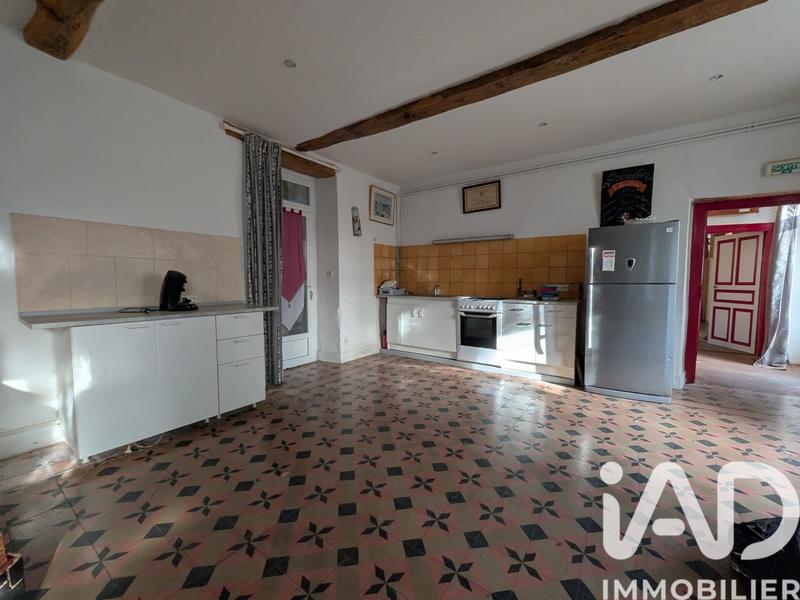 Maison - 302 m² - 12 pièces