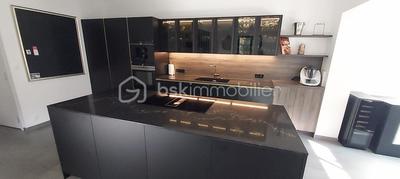 Appartement - 108 m² - 5 pièces