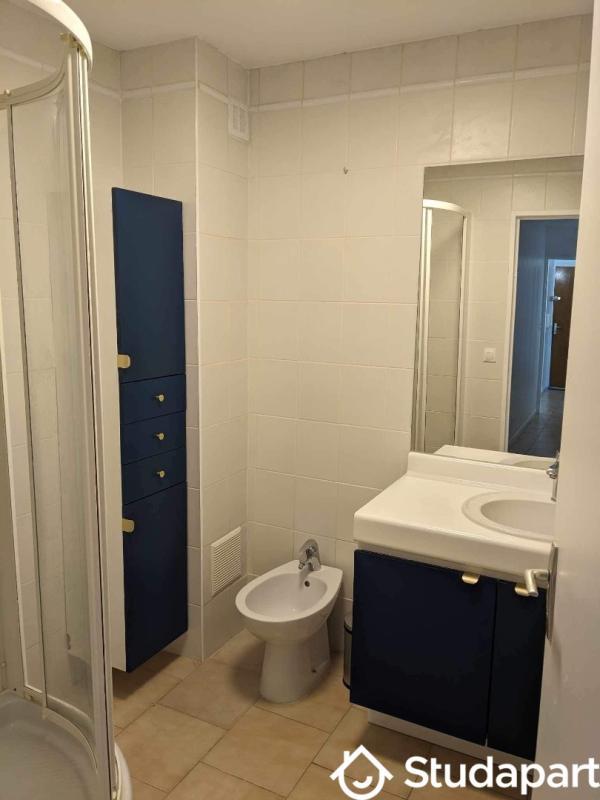 Chambre - 15 m² - 1 pièce