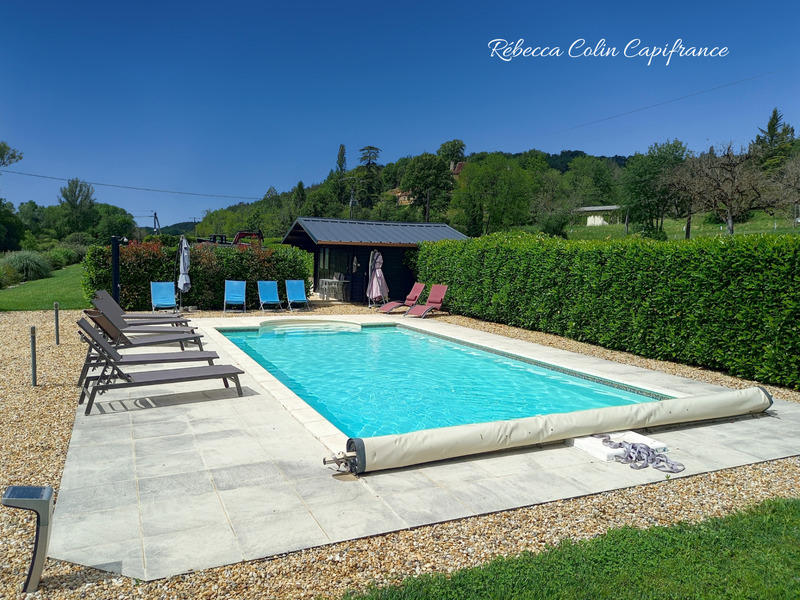 Maison - 225 m² - 8 pièces