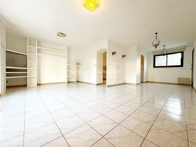 Maison - 122 m² - 5 pièces