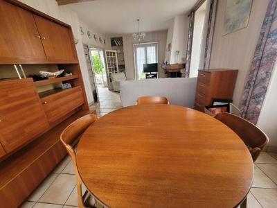 Maison - 111 m² - 5 pièces