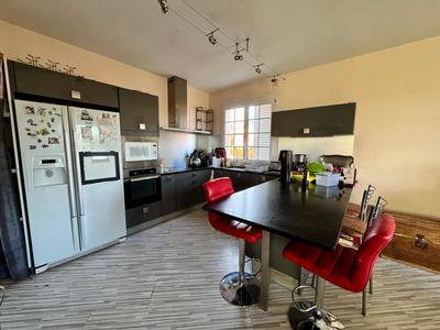 Maison - 165 m² - 6 pièces