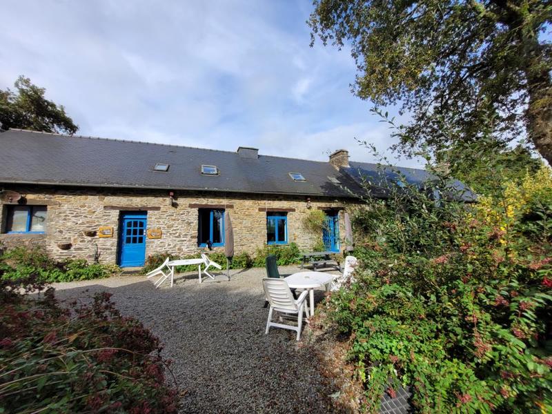 Propriété - 241 m² - 11 pièces