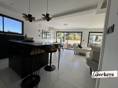 Maison - 145 m² - 5 pièces