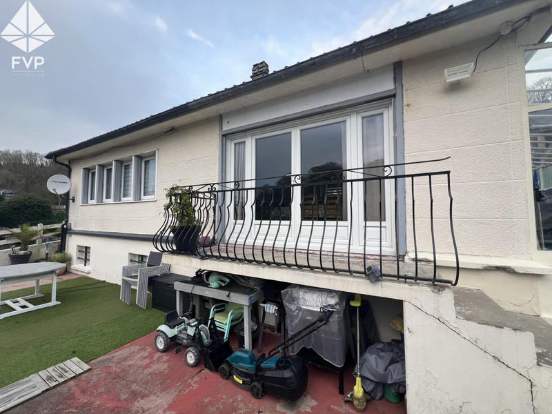 Maison - 143 m² - 8 pièces