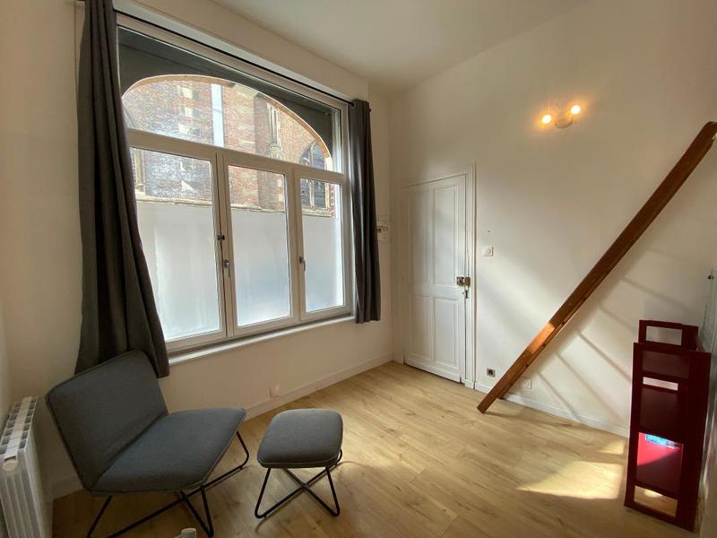 Studio - 13 m² - 2 pièces