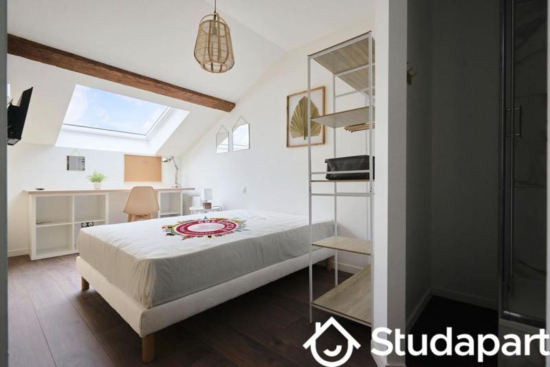 Chambre - 12 m² - 1 pièce