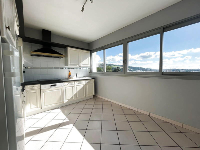 Appartement - 114 m² - 5 pièces