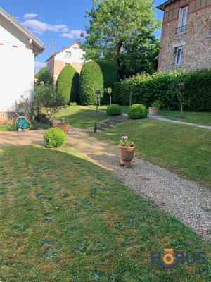 Viager - Maison traditionnelle - 165 m² - 6 pièces