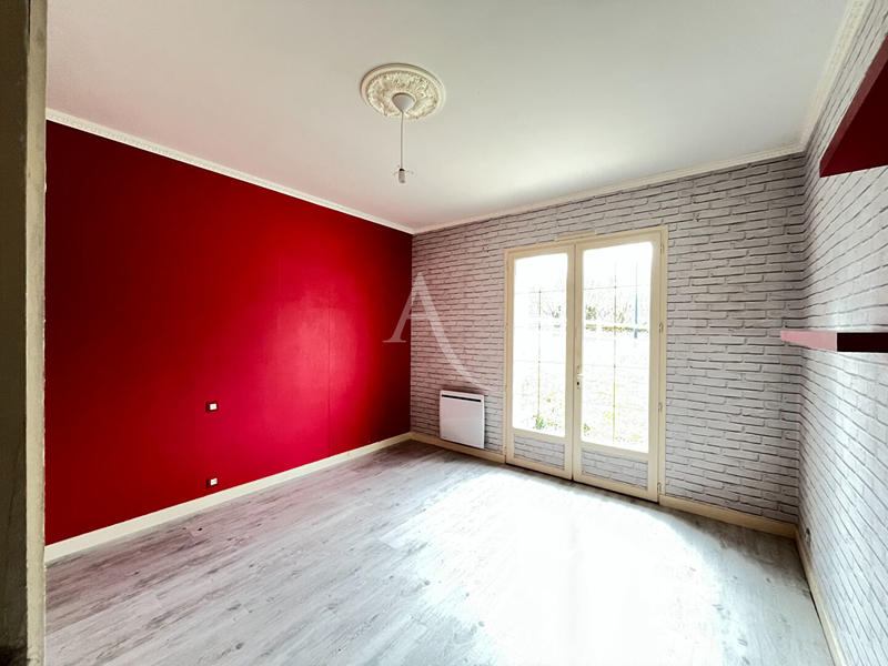Maison - 177 m² - 7 pièces