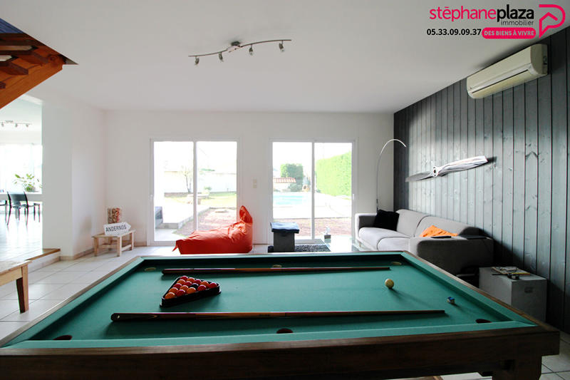 Maison - 168 m² - 6 pièces