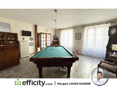 Maison - 282 m² - 10 pièces