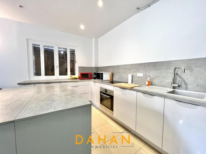 Maison de ville - 94 m² - 4 pièces