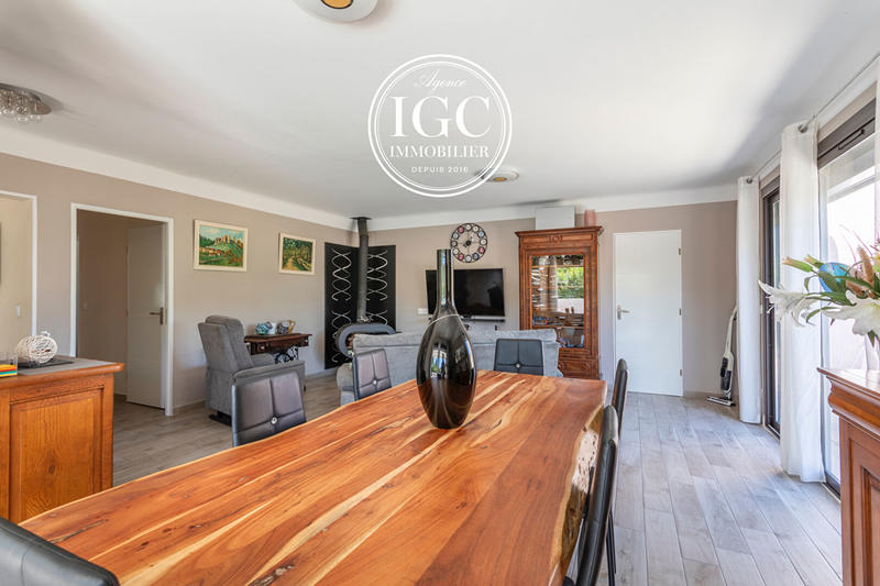 Local commercial - 103 m² - 4 pièces