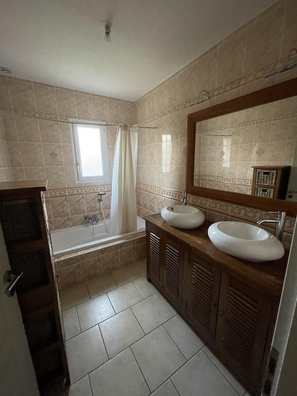 Maison - 207 m² - 6 pièces