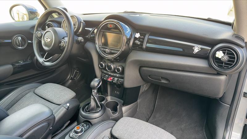 Mini Cooper III 1.5 136 Bva7 Blackfriards