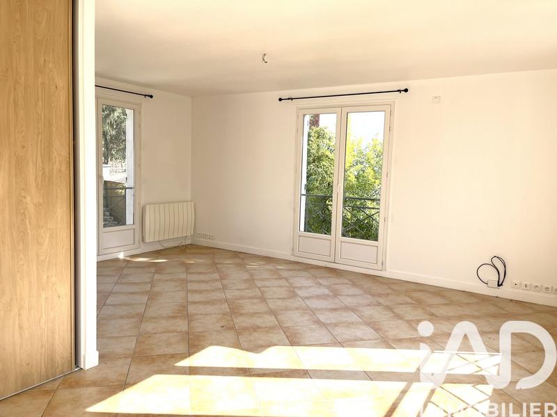 Maison - 220 m² - 10 pièces