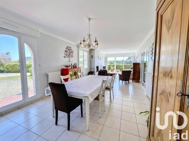 Maison - 168 m² - 8 pièces