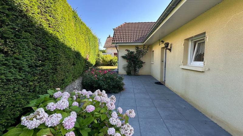 Maison - 152 m² - 8 pièces