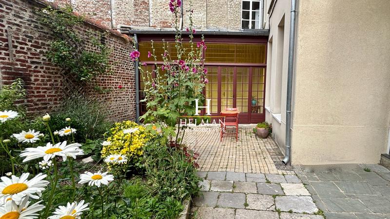 Maison - 296 m² - 8 pièces