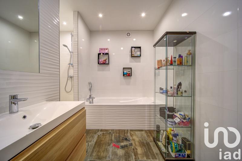 Appartement - 129 m² - 6 pièces