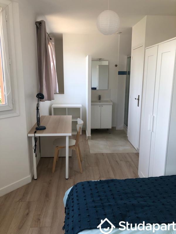 Chambre - 15 m² - 1 pièce