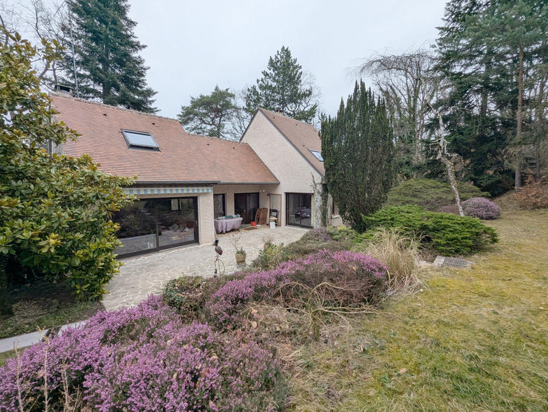 Maison - 191 m² - 10 pièces