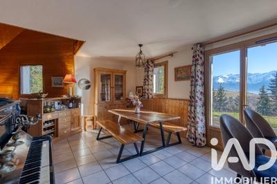 Maison - 134 m² - 7 pièces