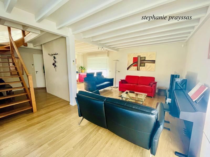 Maison - 140 m² - 5 pièces