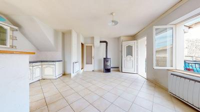 Maison - 96 m² - 3 pièces