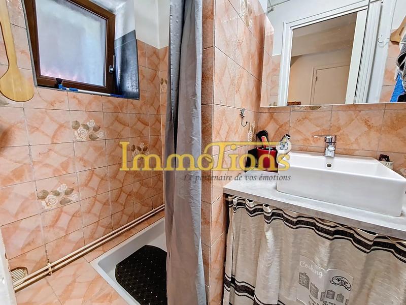 Maison - 210 m² - 7 pièces