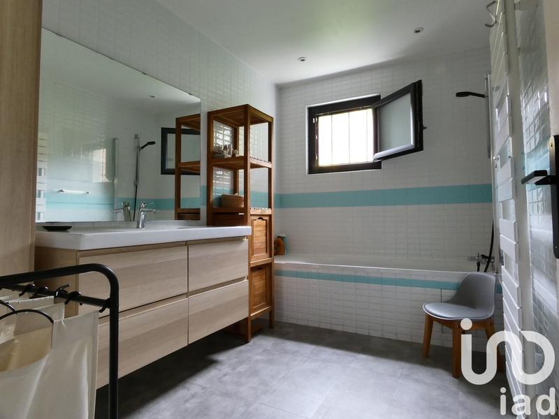 Maison - 176 m² - 6 pièces