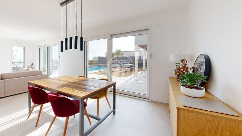 Maison - 170 m² - 6 pièces