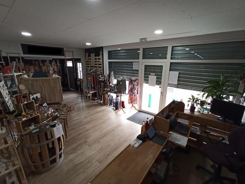 Fonds de commerce - 215 m²