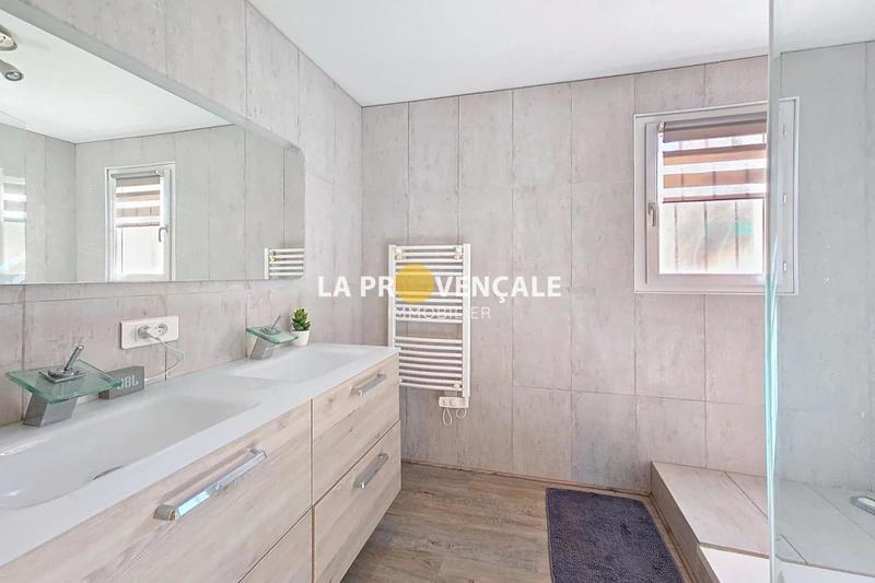 Villa - 170 m² - 7 pièces