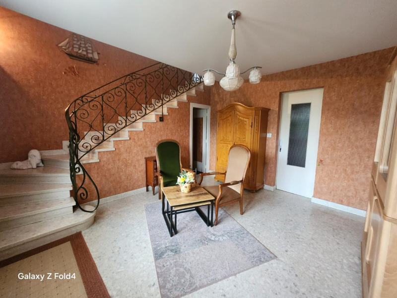 Maison - 164 m² - 8 pièces