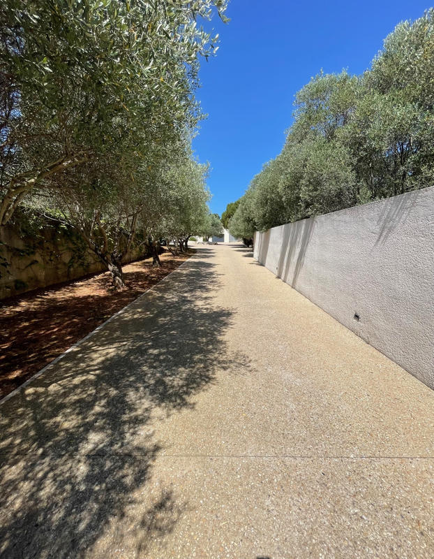 Villa - 220 m² - 9 pièces