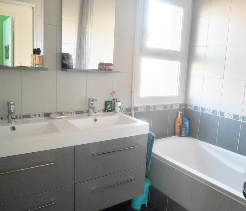 Maison - 82 m² - 4 pièces