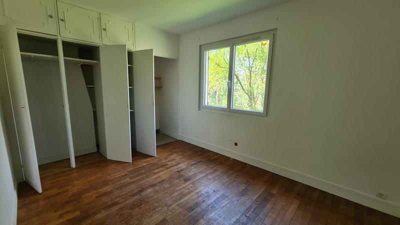 Maison - 285 m² - 13 pièces