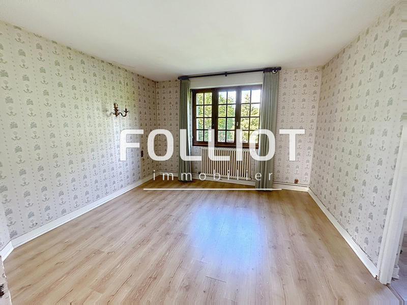 Maison - 241 m² - 7 pièces